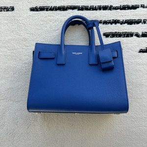 Saint Laurent SAC DE JOUR NANO IN GRAIN LEATHER